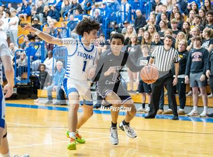 Thumbnail 2 in Guerin Catholic vs. Indianapolis Bishop Chatard (IHSAA 3A Sectional 27 final) photogallery.