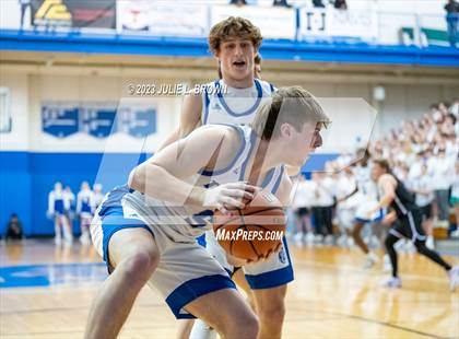 Thumbnail 2 in Guerin Catholic vs. Indianapolis Bishop Chatard (IHSAA 3A Sectional 27 final) photogallery.