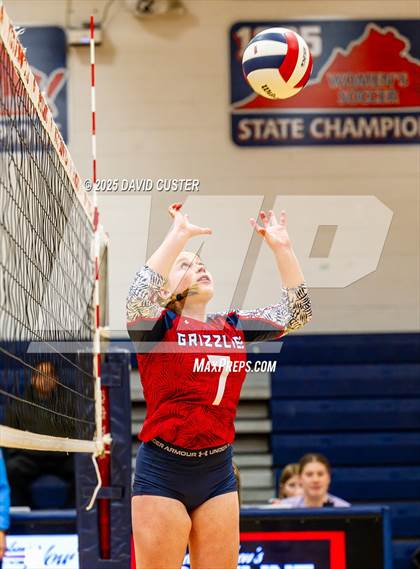 Thumbnail 1 in Grassfield @ West Springfield (VHSL, Class 6, State Semi-Final) photogallery.