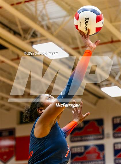 Thumbnail 1 in Grassfield @ West Springfield (VHSL, Class 6, State Semi-Final) photogallery.