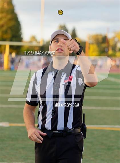 Thumbnail 3 in Menlo-Atherton @ Elk Grove photogallery.
