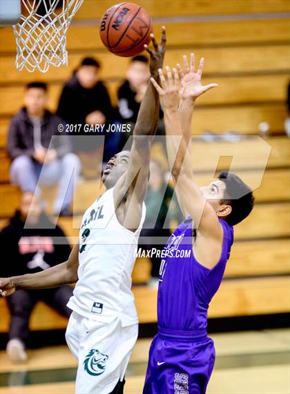 Thumbnail 3 in Tokay vs Monterey Trail (NIKE Elk Grove vs. Stockton Challenge) photogallery.
