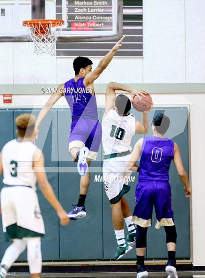 Thumbnail 3 in Tokay vs Monterey Trail (NIKE Elk Grove vs. Stockton Challenge) photogallery.