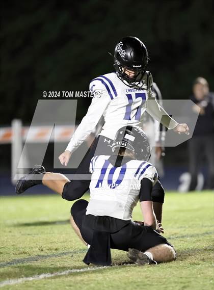 Thumbnail 3 in Charlotte Christian @ Charlotte Latin photogallery.