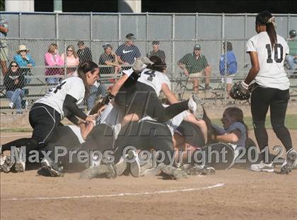 Thumbnail 3 in Leigh vs. Archbishop Mitty (CIF CCS D2 Final) photogallery.