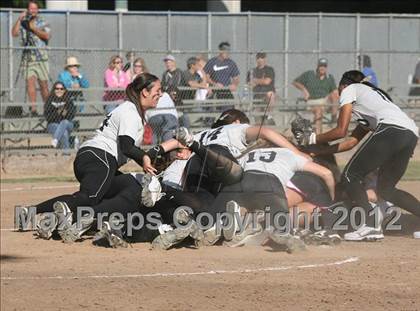 Thumbnail 2 in Leigh vs. Archbishop Mitty (CIF CCS D2 Final) photogallery.