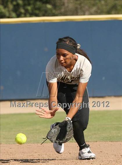 Thumbnail 1 in Leigh vs. Archbishop Mitty (CIF CCS D2 Final) photogallery.