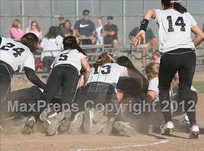 Thumbnail 2 in Leigh vs. Archbishop Mitty (CIF CCS D2 Final) photogallery.