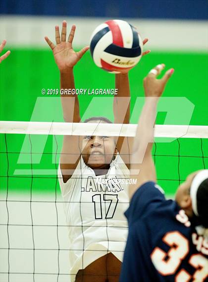 Thumbnail 3 in Sachse vs Lamar photogallery.