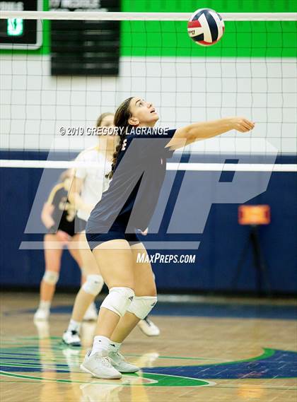 Thumbnail 3 in Sachse vs Lamar photogallery.