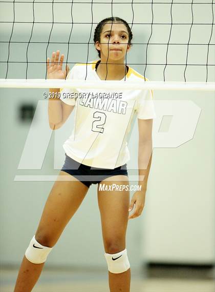 Thumbnail 3 in Sachse vs Lamar photogallery.