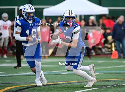 Thumbnail 2 in Conard @ Hall photogallery.