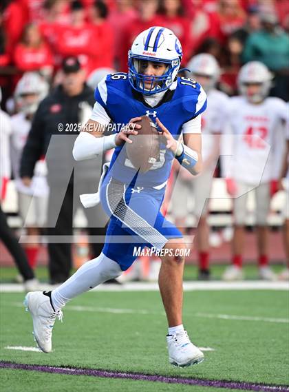 Thumbnail 1 in Conard @ Hall photogallery.