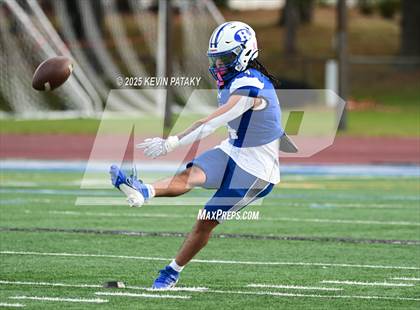 Thumbnail 2 in Conard @ Hall photogallery.