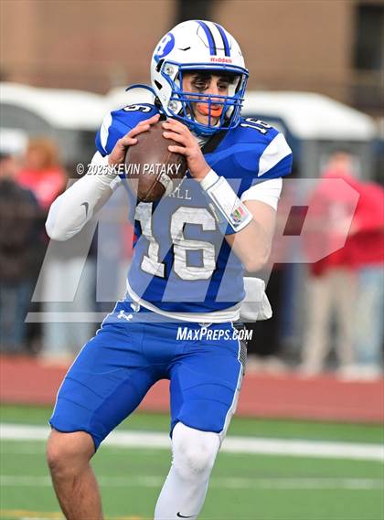 Thumbnail 1 in Conard @ Hall photogallery.