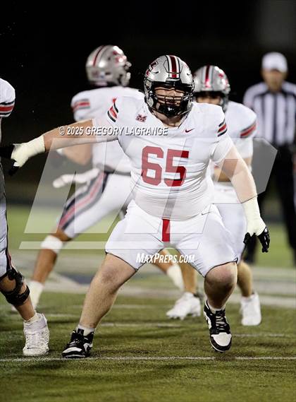 Thumbnail 2 in Marcus vs Keller photogallery.