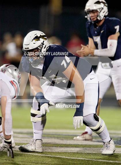 Thumbnail 2 in Marcus vs Keller photogallery.