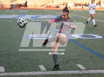 Thumbnail 1 in Lee vs Madison photogallery.