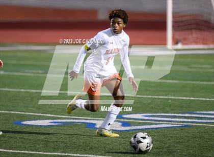 Thumbnail 3 in Lee vs Madison photogallery.