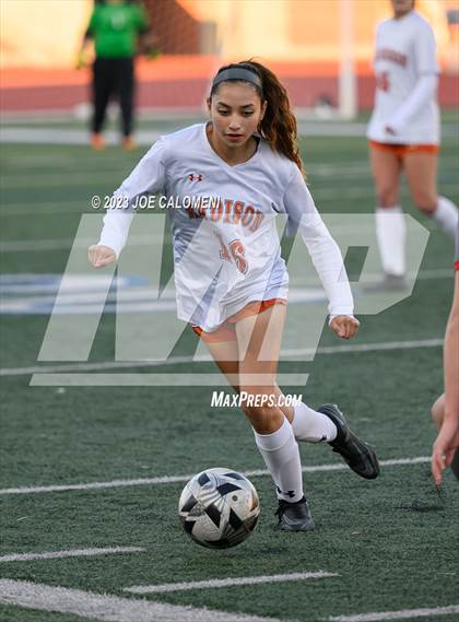 Thumbnail 2 in Lee vs Madison photogallery.