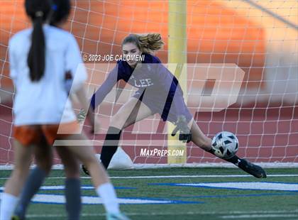 Thumbnail 1 in Lee vs Madison photogallery.