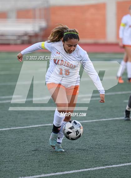 Thumbnail 2 in Lee vs Madison photogallery.