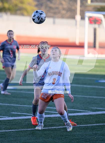 Thumbnail 1 in Lee vs Madison photogallery.