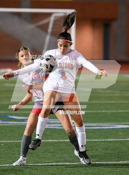 Thumbnail 1 in Lee vs Madison photogallery.