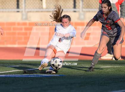 Thumbnail 1 in Lee vs Madison photogallery.