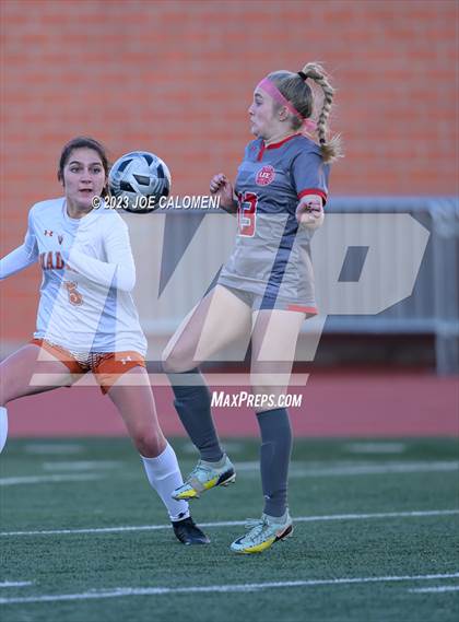Thumbnail 1 in Lee vs Madison photogallery.