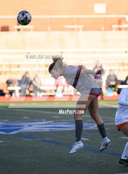 Thumbnail 1 in Lee vs Madison photogallery.