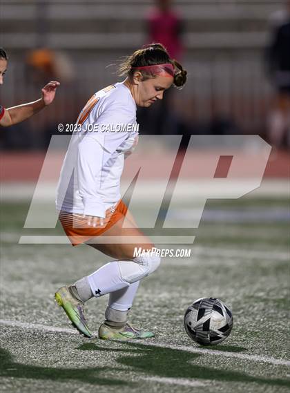 Thumbnail 2 in Lee vs Madison photogallery.