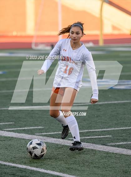 Thumbnail 2 in Lee vs Madison photogallery.