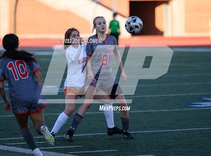 Thumbnail 1 in Lee vs Madison photogallery.