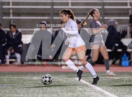 Thumbnail 3 in Lee vs Madison photogallery.