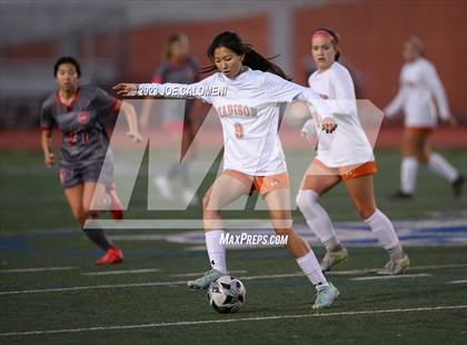Thumbnail 3 in Lee vs Madison photogallery.