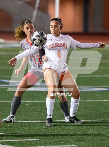 Thumbnail 2 in Lee vs Madison photogallery.
