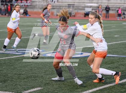 Thumbnail 1 in Lee vs Madison photogallery.