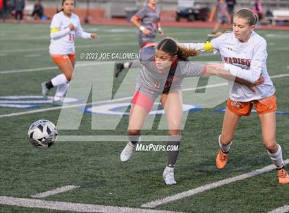 Thumbnail 1 in Lee vs Madison photogallery.