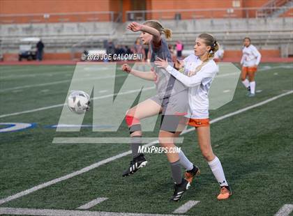 Thumbnail 2 in Lee vs Madison photogallery.