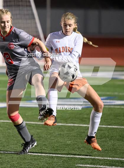 Thumbnail 1 in Lee vs Madison photogallery.