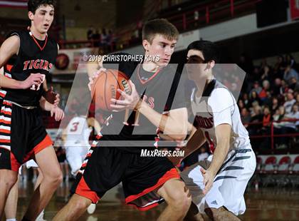 Thumbnail 1 in Herrin vs West Frankfort (West Frankfort Mid-Winter Classic) photogallery.
