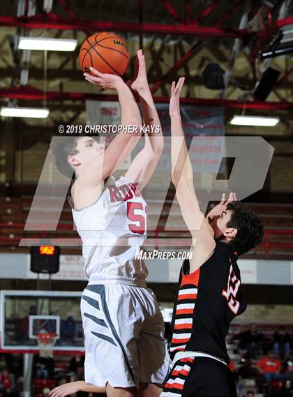 Thumbnail 2 in Herrin vs West Frankfort (West Frankfort Mid-Winter Classic) photogallery.