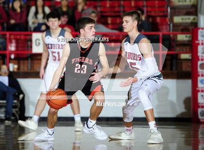 Thumbnail 3 in Herrin vs West Frankfort (West Frankfort Mid-Winter Classic) photogallery.