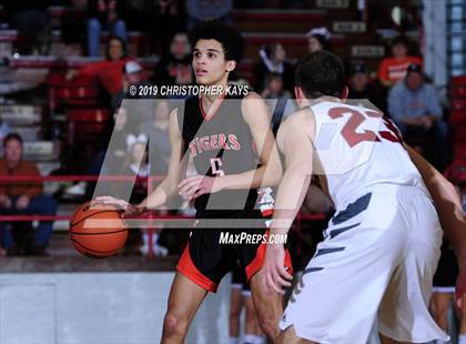 Thumbnail 3 in Herrin vs West Frankfort (West Frankfort Mid-Winter Classic) photogallery.
