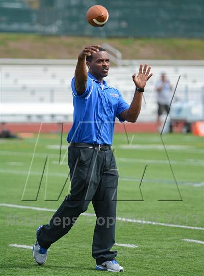 Thumbnail 1 in Southington @ Glastonbury photogallery.