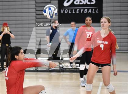 Thumbnail 2 in Mater Dei @ Xavier College Prep (Durango Fall Classic) photogallery.