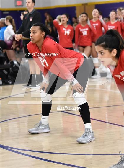 Thumbnail 1 in Mater Dei @ Xavier College Prep (Durango Fall Classic) photogallery.