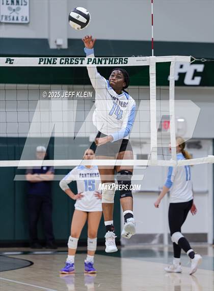 Thumbnail 2 in Coral Springs Charter vs St Andrew's (FHSAA 3A-13 Semifinal) photogallery.