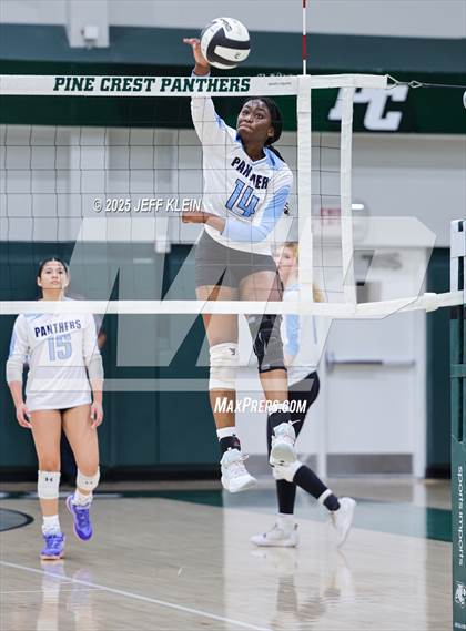 Thumbnail 2 in Coral Springs Charter vs St Andrew's (FHSAA 3A-13 Semifinal) photogallery.